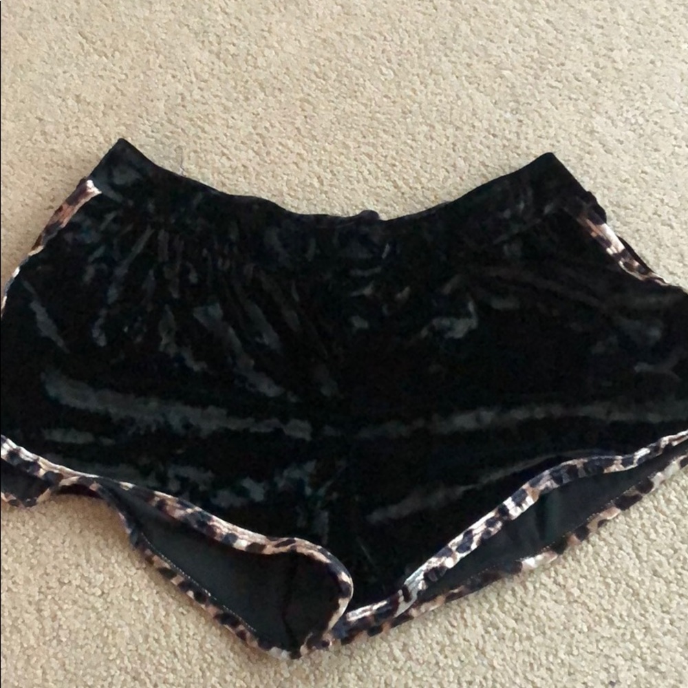 “PINK” black velvet shorts